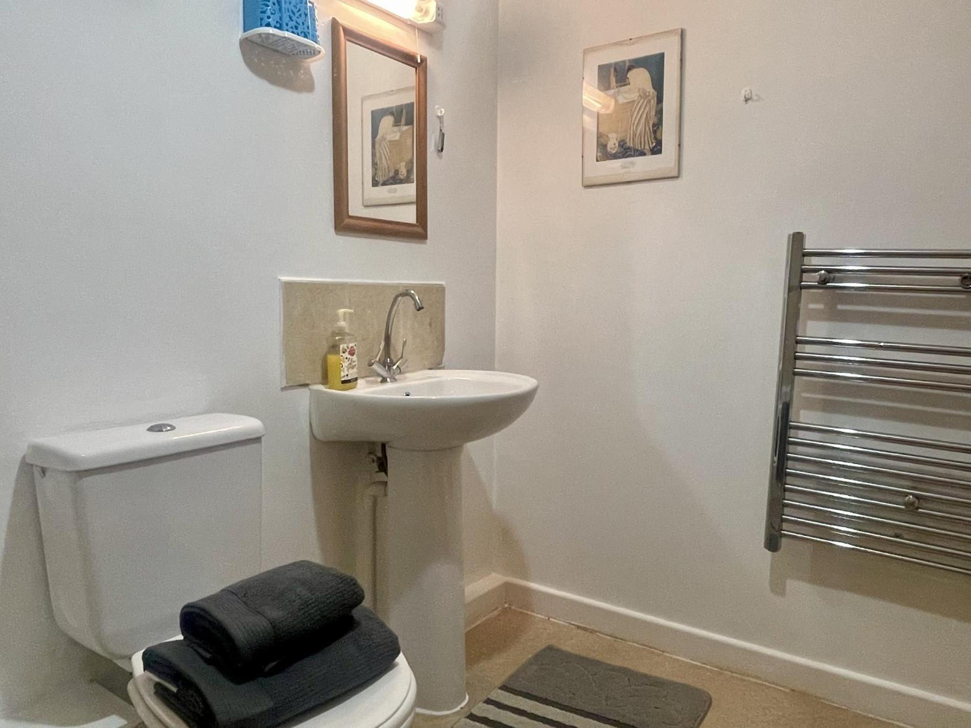 Hk Life Serviced Apartment , City Centre Swindon Exterior foto