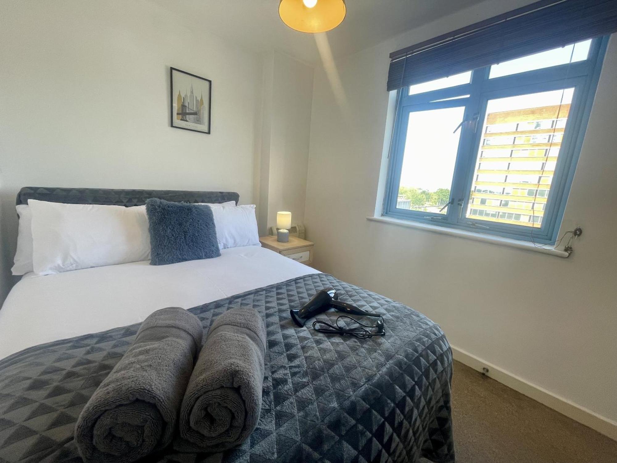 Hk Life Serviced Apartment , City Centre Swindon Exterior foto